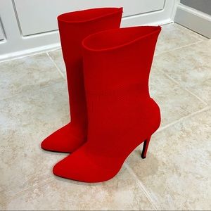 New Steve Madden Knit Boots